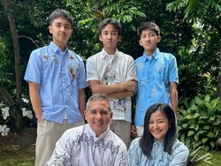 7 Potret Kekompakan Artis Rayakan Lebaran Bareng Keluarga yang Beda Keyakinan