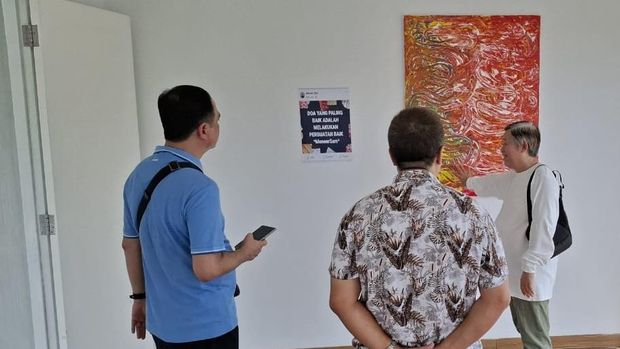 Salah satu lukisan Sam Sianata dalam pameran yang digelar mulai Sabtu (5/4/2025).