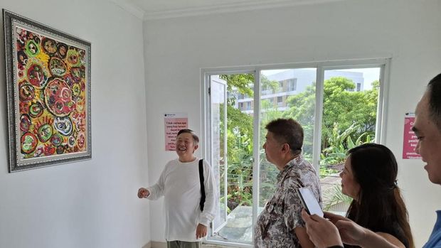 Salah satu lukisan karya Sam Sianata yang dipamerkan di galerinya, mulai Sabtu (5/4/2025).