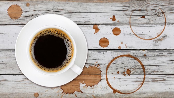 Noda kopi pada kayu