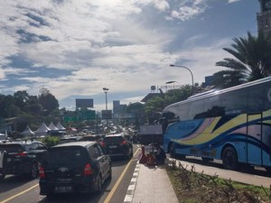 23 Ribu Kendaraan Melintas Pagi Ini, One Way Arah Puncak Diberlakukan