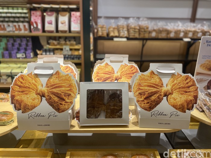 Renyah Lembut! Pastry Jumbo Bentuk Pita yang Lagi Viral