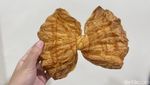 Renyah Lembut! Pastry Jumbo Bentuk Pita yang Lagi Viral