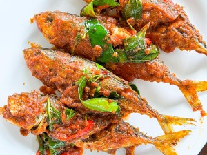 Resep Ikan Selar Bumbu Cabe Kemangi yang Pedas Menyengat