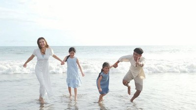 Potret Happy Family Sarwendah Saat Liburan di Bali