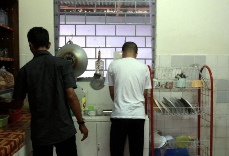 Wanita Ini Curhat Selalu Disuruh Cuci Piring Saat ke Rumah Saudara