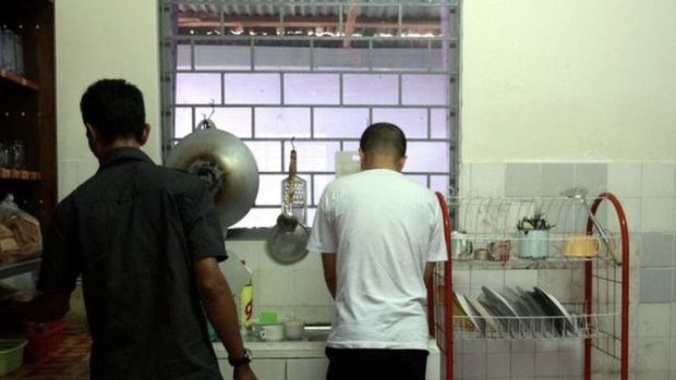 Wanita Ini Curhat Selalu Disuruh Cuci Piring Saat ke Rumah Saudara