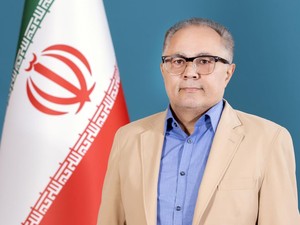 Jalan-jalan Mewah ke Antartika, Wapres Iran Dipecat