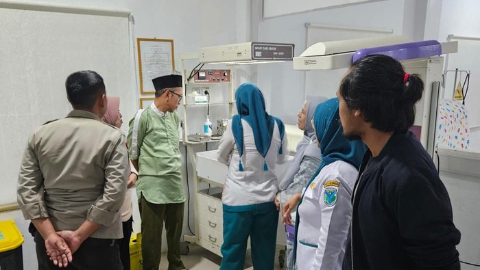 Bayi perempuan ditemukan di garasi rumah di Batanghari, Jambi, kini dirawat di rumah sakit