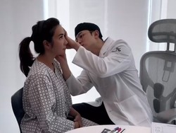 8 Foto Gisella Anastasia Oplas di Korea, Jalan-jalan Dengan Wajah Bengkak