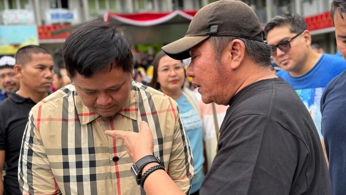 Gubernur Sumsel Herman Deru berikan wejangan kepada Sekda Banyuasin Erwin Ibrahim.