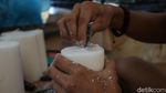 Intip Rumah Produksi Lilin di Bojonggede