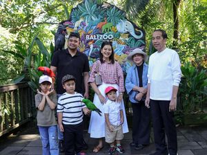 Momen Hangat Jokowi Bersama Cucu, Liburan Lebaran di Bali Zoo