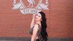 Maria Vania Kunjungi Old Trafford dan Anfield, Bikin Fans Terbelah