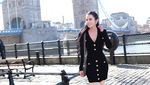 Maria Vania Kunjungi Old Trafford dan Anfield, Bikin Fans Terbelah