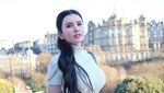Maria Vania Kunjungi Old Trafford dan Anfield, Bikin Fans Terbelah