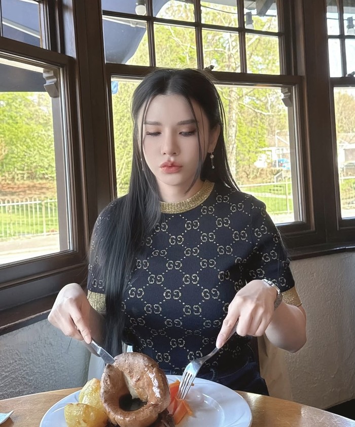 Maria Vania Maria Vania