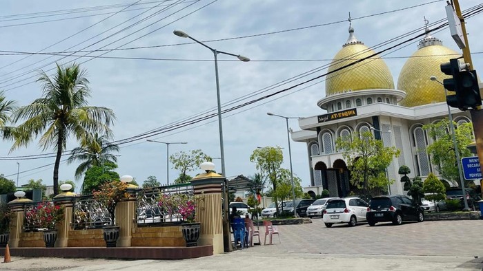 Masjid Jami At Taqwa di Lamongan, Jawa Timur