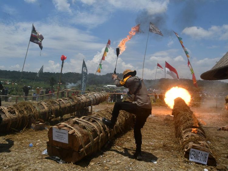 Melihat Pesta Rakyat Meriam Karbit di Kabupaten Bogor