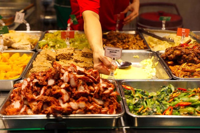 Pembeli Kesal Harga Nasi Sayur Mahal, Penjual Beri Jawaban Tak Terduga