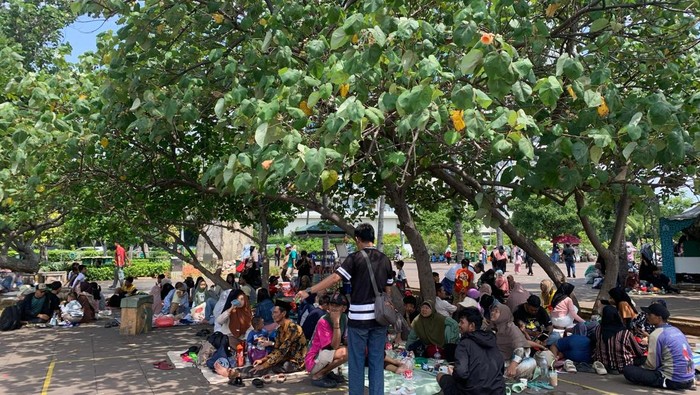 Pengunjung Ancol