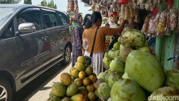 Penjual oleh-oleh di Indramayu