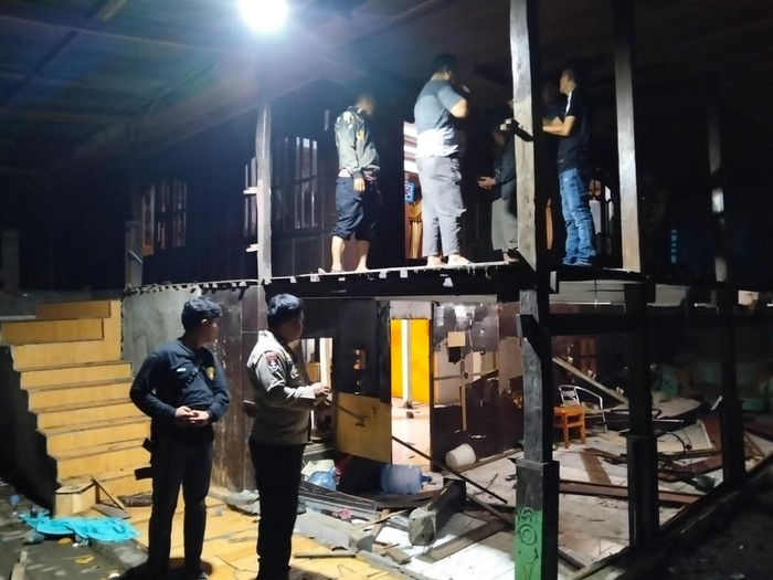 Rumah pria di Jeneponto dirusak massa gegara batal bawa uang panai.
