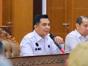 Pemkot Pekanbaru Alihkan Anggaran Mobil Dinas Rp 11 M, Fokus Banjir-Jalan Rusak