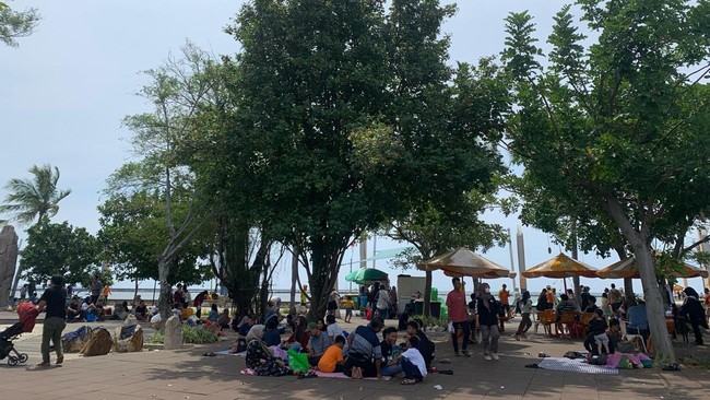 Ragunan hingga Ancol Masih Jadi Jujugan di Pengujung Libur Lebaran