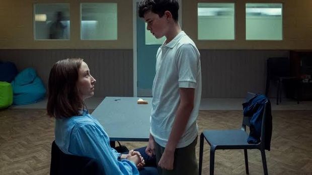 Cuplikan dalam serial Adolescence.