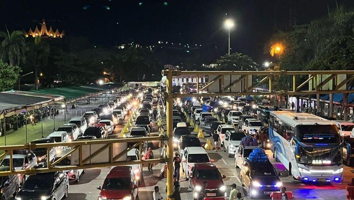 Puncak Arus Mudik di Pelabuhan Bakauheni Diprediksi pada H-2 Natal
