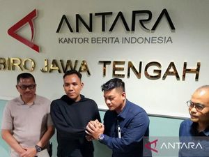 Ke Kantor Antara Semarang, Ipda Endry Minta Maaf Pukul Wartawan