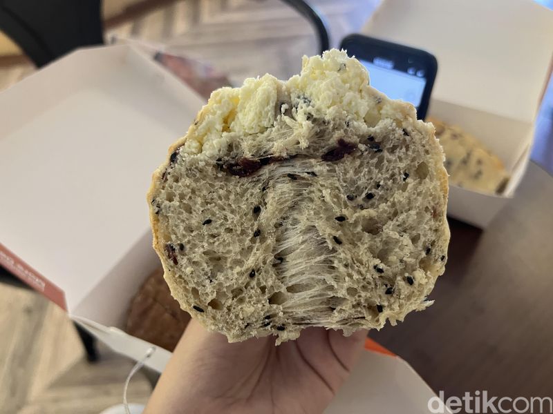 Cobain Yuk! Roti Sourdough dari Sofdoh yang Lembut dari Jogja