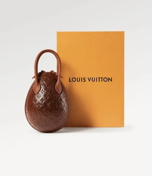 cokelat berbentuk telur Louis Vuitton