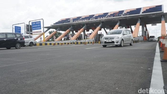 Gerbang Tol Bandar