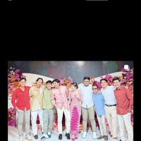 Pasangan pesinetron Harris Vriza dan Haviza Devi Anjani menggelar acara pertunangan pada Sabtu (5/4/25) di Medan. Acara pertunangan tersebut disiarkan langsung di salah satu stasiun televisi lokal. Tampak anggota keluarga dan para kerabat hadir memenuhi lokasi acara. Foto: Instagram/@harrisvriza