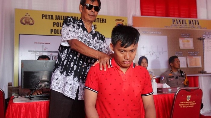 Jasa pijat gratis Polres Pemalang gandeng disabilitas netra di pos terpadu Gandulan.
