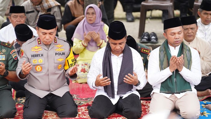 Kapolda Riau Irjen Herry Heryawan menghadiri perayaan Aghi Ghayo Onam di Kabupaten Kampar, Senin (7/4/2025).
