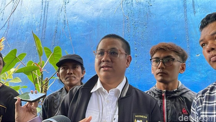 Dugaan tersebut disampaikan kuasa hukum keluarga korban, M. Pazri merujuk pada hasil penyidikan serta reka adegan yang dilakukan di Jalan Trans Gunung Kupang, Cempaka, Banjarbaru beberapa waktu lalu.
