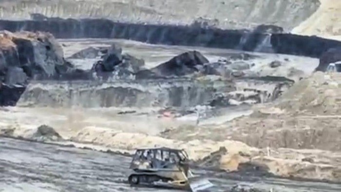 Longsor di tambang batu bara PT Saka Putra Perkasa, Kalimantan Utara.