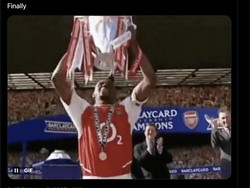 11 poin memisahkan Arsenal dengan Liverpool sampai dengan pekan ke-31. Tapi fans Arsenal bisa jadi tetap memelihara optimisme sampai akhir. Foto: dok. Internet/X (Twitter)