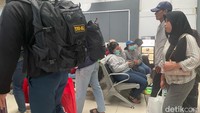 Jumlah penumpang arus balik yang tiba di wilayah Daop 8 lebih tinggi dibandingkan dengan jumlah yang berangkat (Foto: Mira Rachmalia)