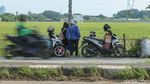 Potret Puncak Arus Balik Pemudik Motor di Karawang