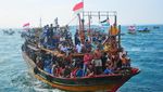 Potret Ribuan Nelayan Mengikuti Tradisi Pesta Lomban di Jepara