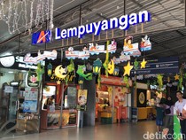 Tak Ada Lagi Sepasang Mata Bola di Stasiun Jogja