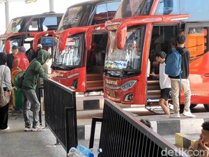 Masih Banyak Pemudik di Terminal Mengwi Saat Arus Balik