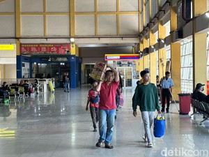 21.150 Penumpang Padati Terminal Bungurasih di Hari Terakhir Cuti Lebaran