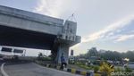 Penampakan Ujung Tol Gresik Lokasi Sedan BMW Terjun Bebas