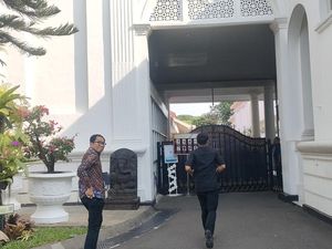 Gubernur BI-Wamenperin Dipanggil Prabowo ke Istana, Bahas Tarif Trump?