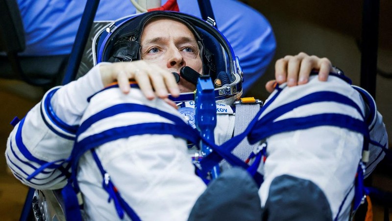 Roscosmos cosmonaut Sergey Ryzhikov looks on during his spacesuit check shortly before the launch to the International Space Station (ISS) at the Baikonur Cosmodrome, Kazakhstan, April 8, 2025. REUTERS/Maxim Shemetov TPX IMAGES OF THE DAY